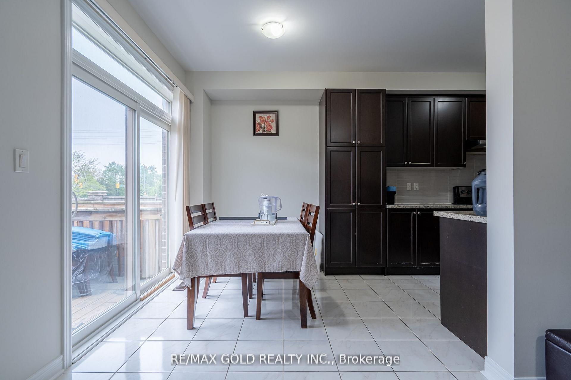 Photo 8 of 65 Villadowns Trail, Brampton, Sandringham-Wellington North — HOMEH