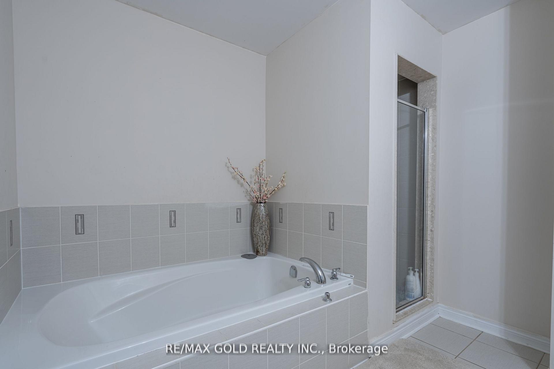 Photo 19 of 65 Villadowns Trail, Brampton, Sandringham-Wellington North — HOMEH