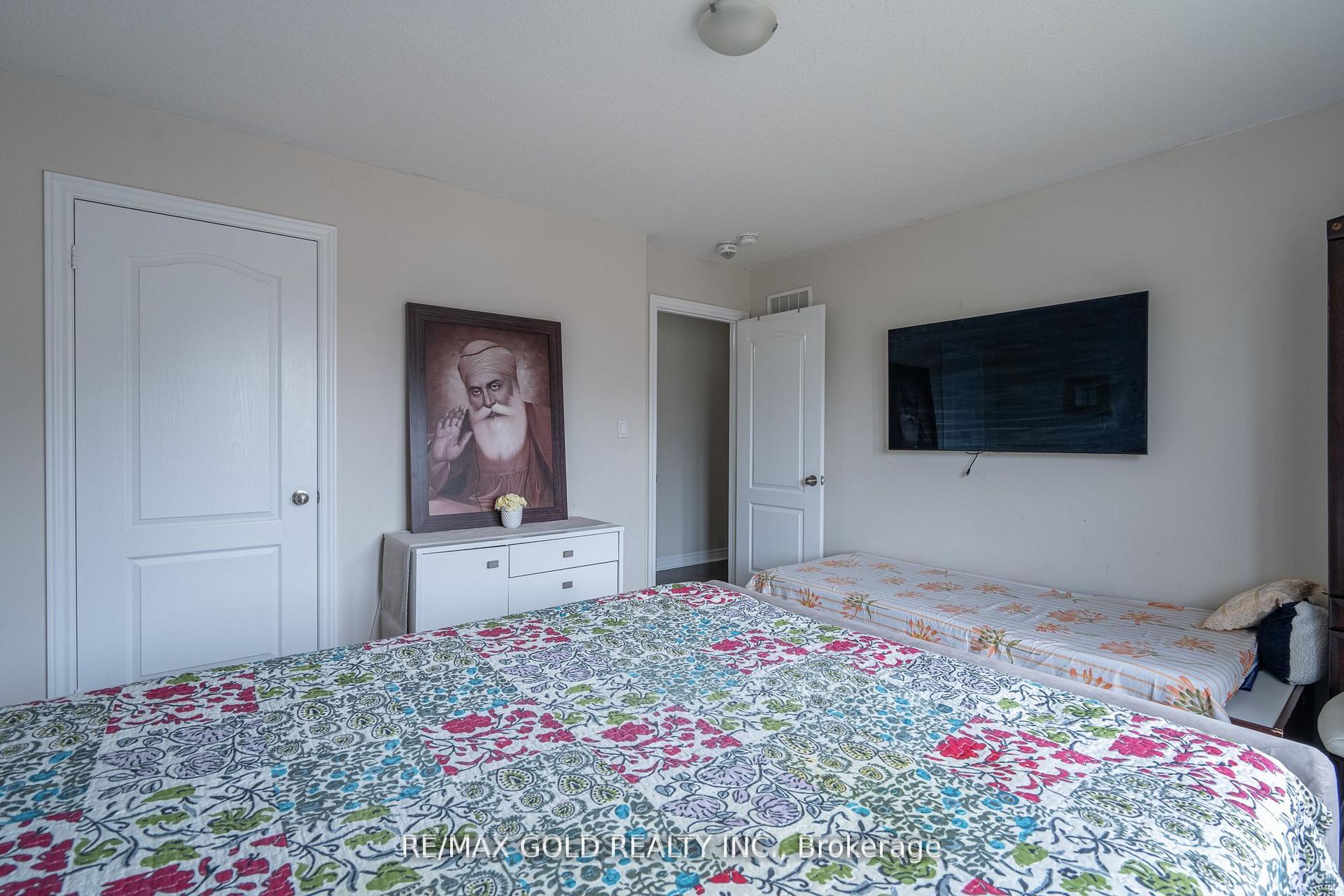 Photo 24 of 65 Villadowns Trail, Brampton, Sandringham-Wellington North — HOMEH