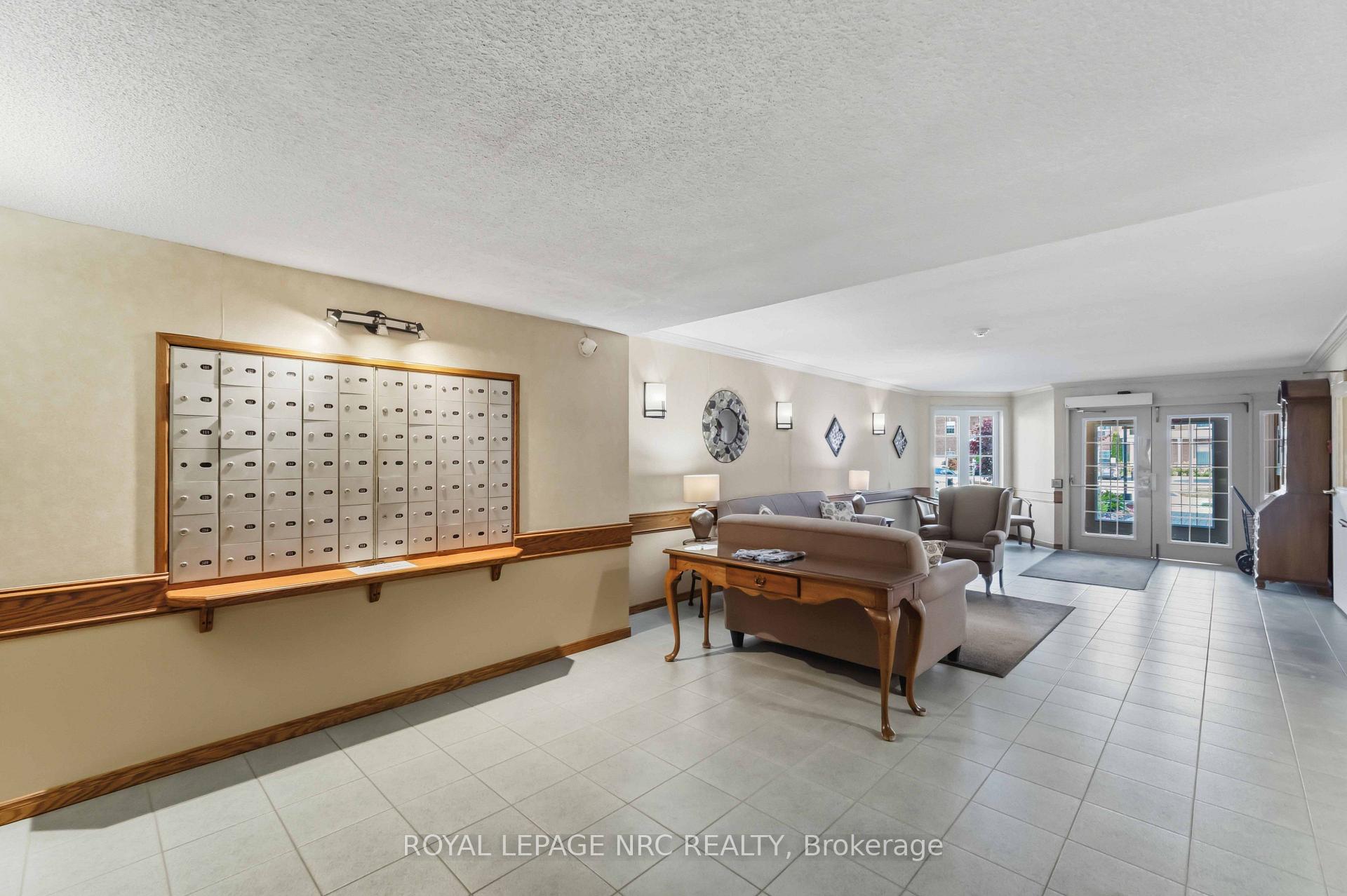 Photo 4 of Unit 220, 3420 Frederick Avenue, Lincoln, Lincoln-Jordan/Vineland — HOMEH