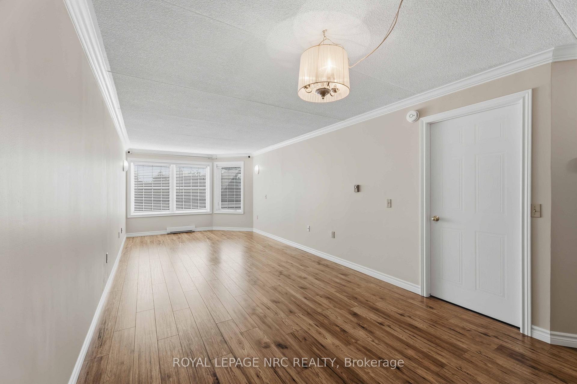 Photo 16 of Unit 220, 3420 Frederick Avenue, Lincoln, Lincoln-Jordan/Vineland — HOMEH