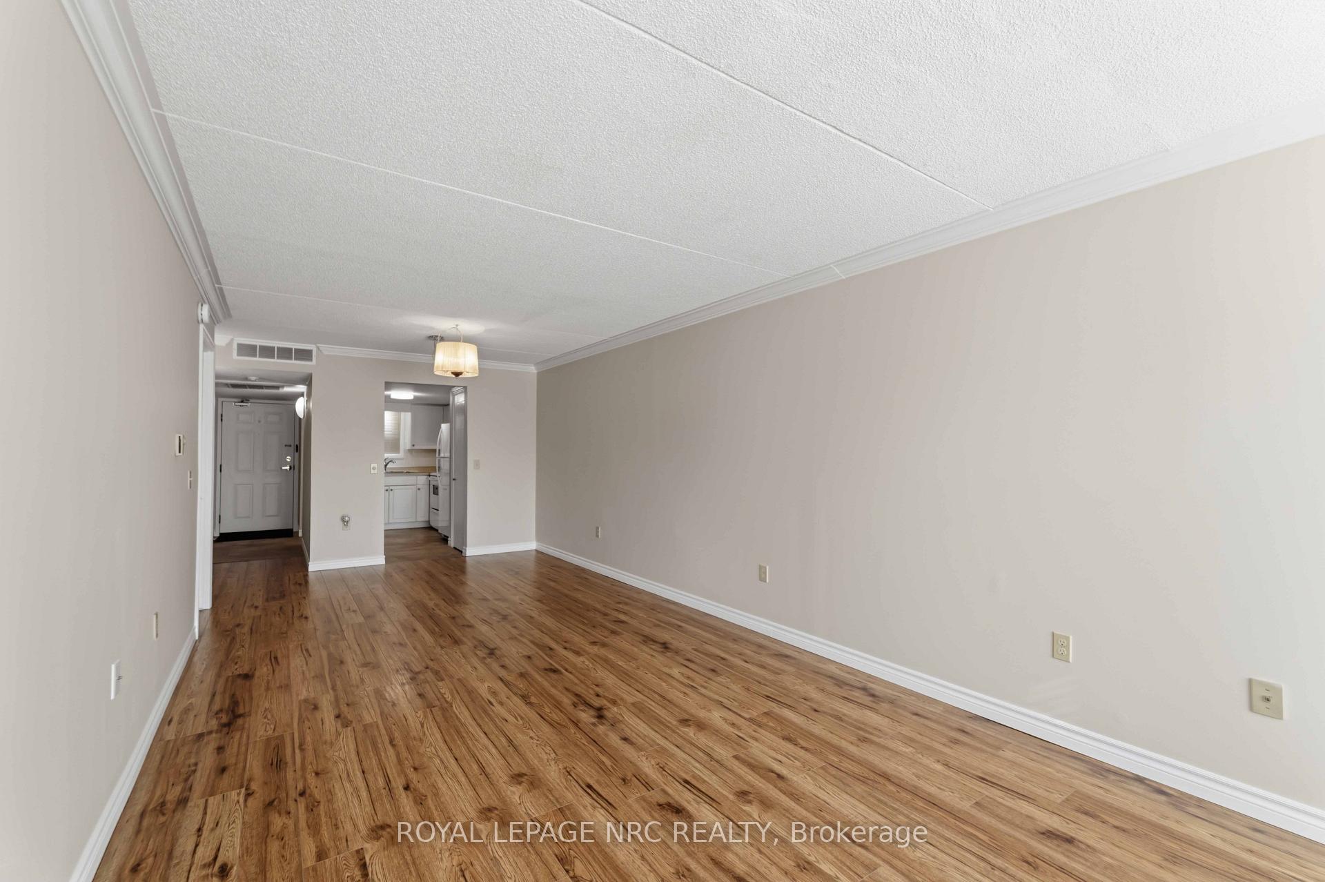 Photo 20 of Unit 220, 3420 Frederick Avenue, Lincoln, Lincoln-Jordan/Vineland — HOMEH