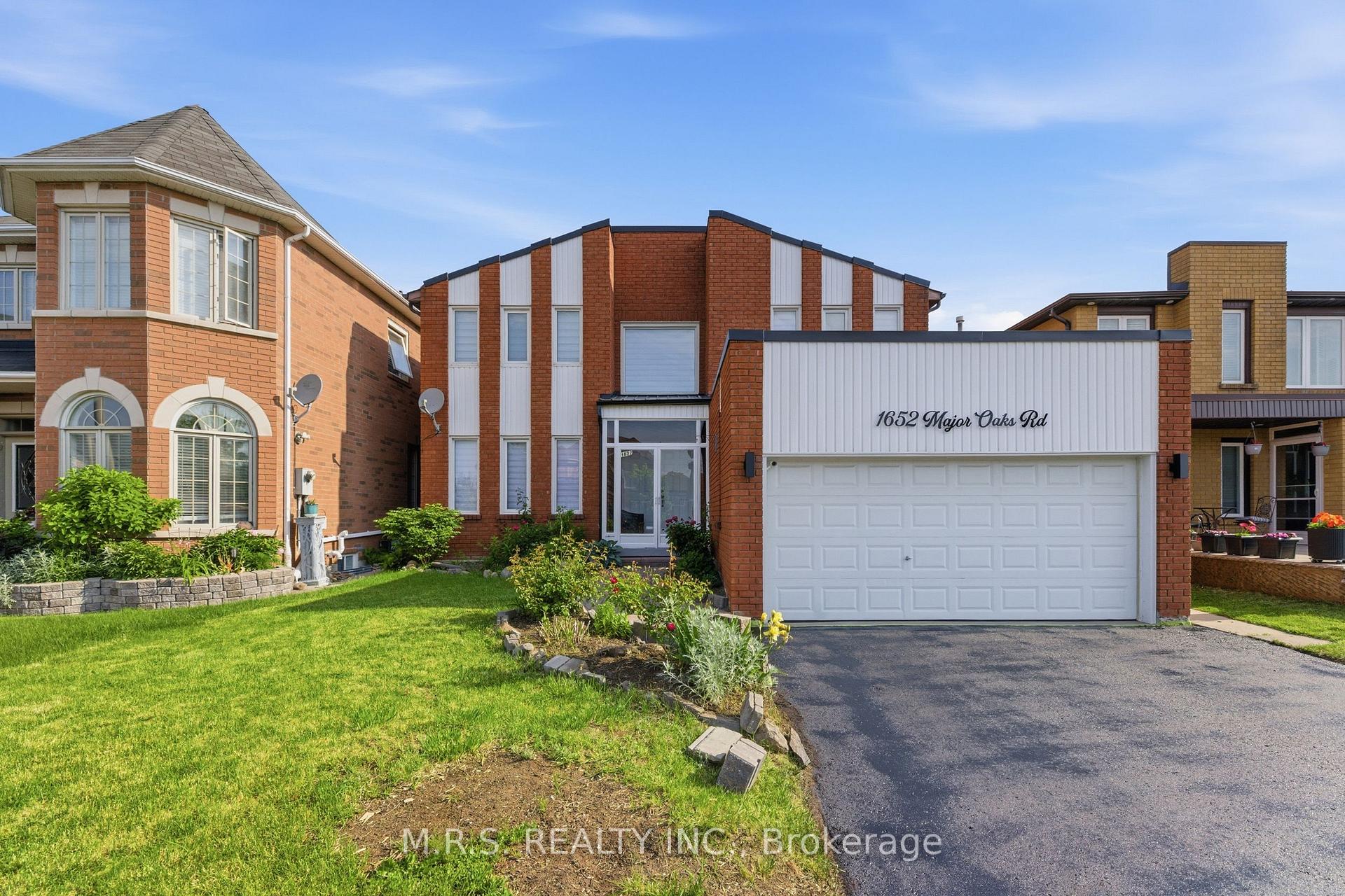 Front of Unit Bsmnt, 1652 Major Oaks Road