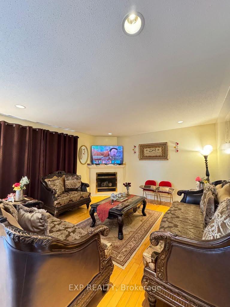 Photo 6 of 2086 Ricardo Street, Ottawa, Avalon East — HOMEH