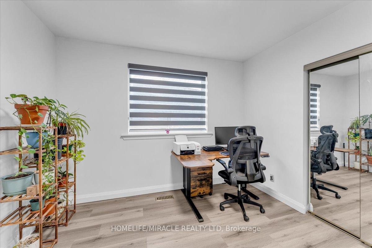 Photo 16 of 1238 Pharmacy Avenue, Scarborough, Wexford-Maryvale — HOMEH