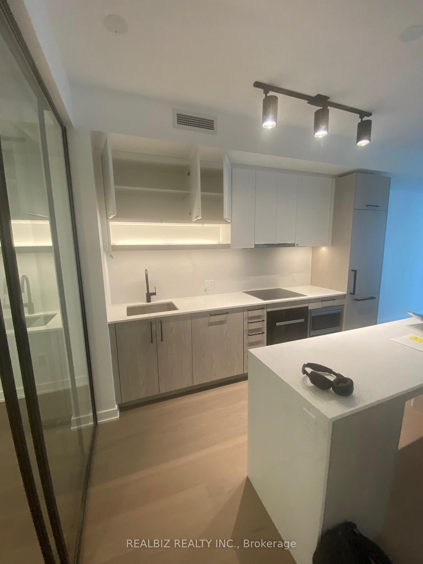 Photo 16 of Unit 628, 91 Montclair Avenue, Toronto, Forest Hill South — HOMEH
