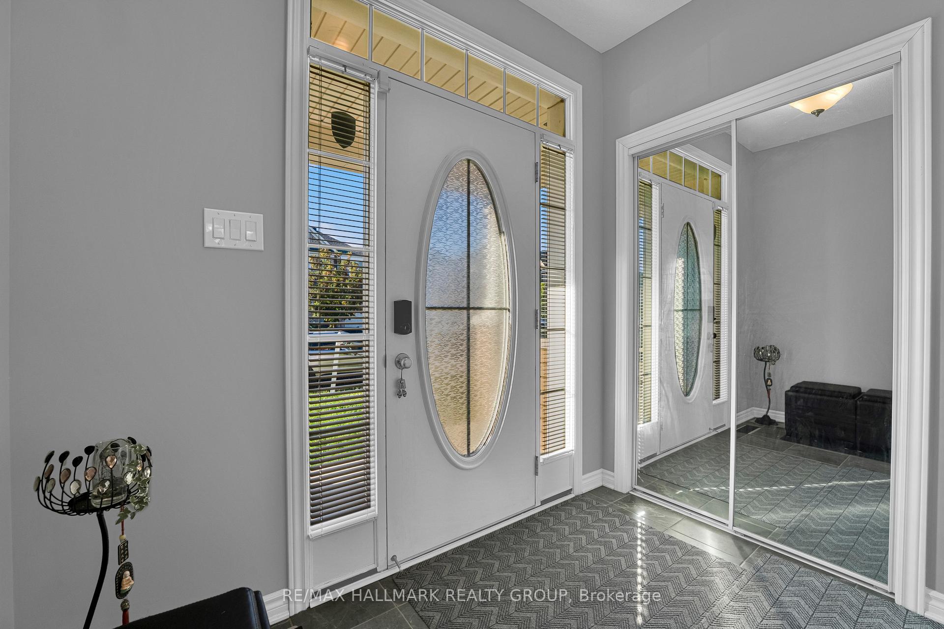 Photo 2 of 305 Sweetclover Way, Ottawa, Avalon West — HOMEH