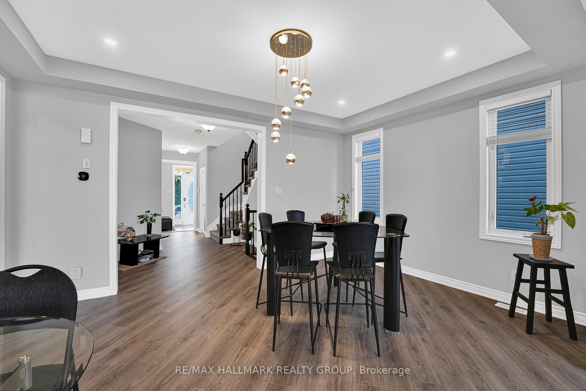 Photo 14 of 305 Sweetclover Way, Ottawa, Avalon West — HOMEH