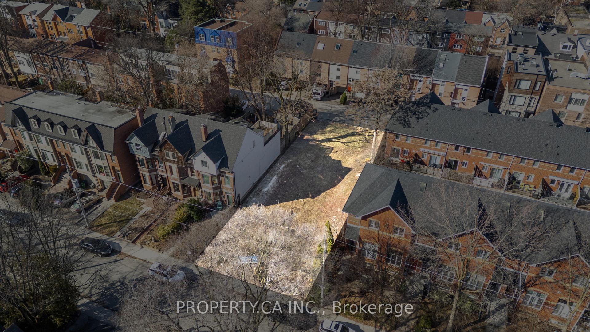 Photo 3 of 239B Milan Street, Toronto, Moss Park — HOMEH