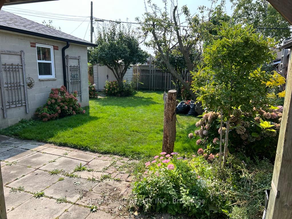 Photo 10 of Unit Bsmt, 16 Marta Avenue, Scarborough, Clairlea-Birchmount — HOMEH