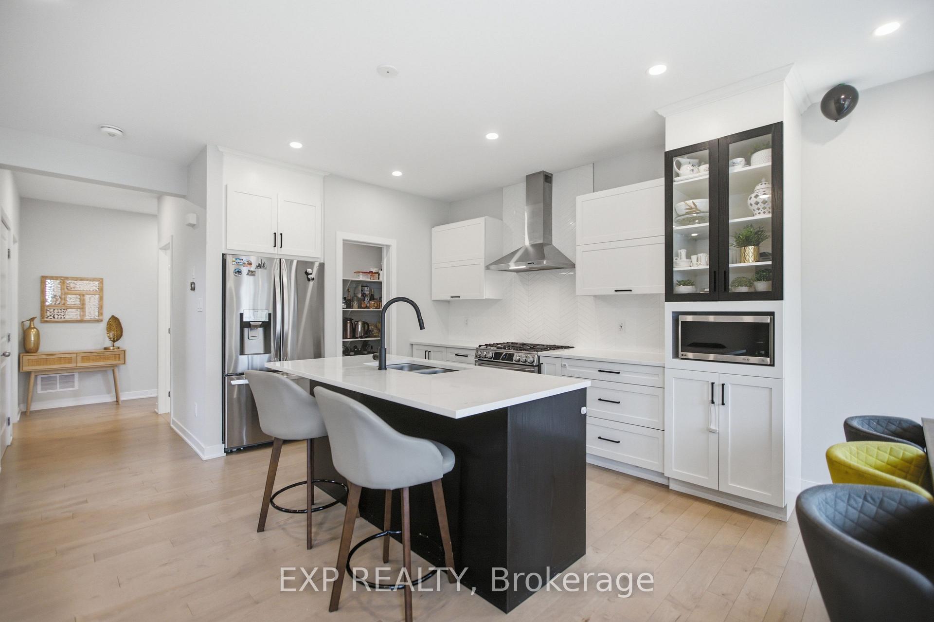 Photo 9 of 846 Sendero Way, Ottawa, Remainder of Stittsville & Area — HOMEH