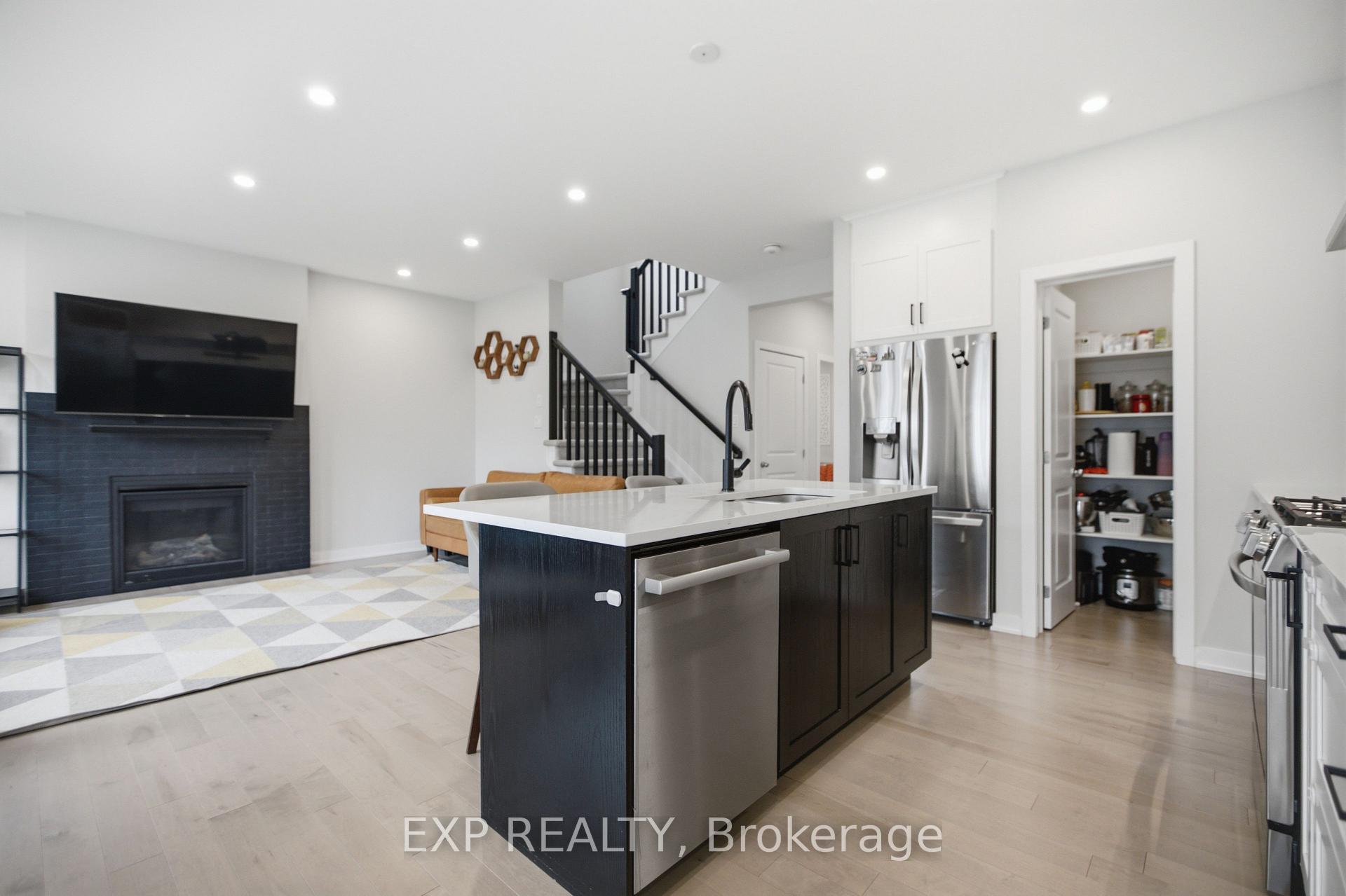 Photo 11 of 846 Sendero Way, Ottawa, Remainder of Stittsville & Area — HOMEH