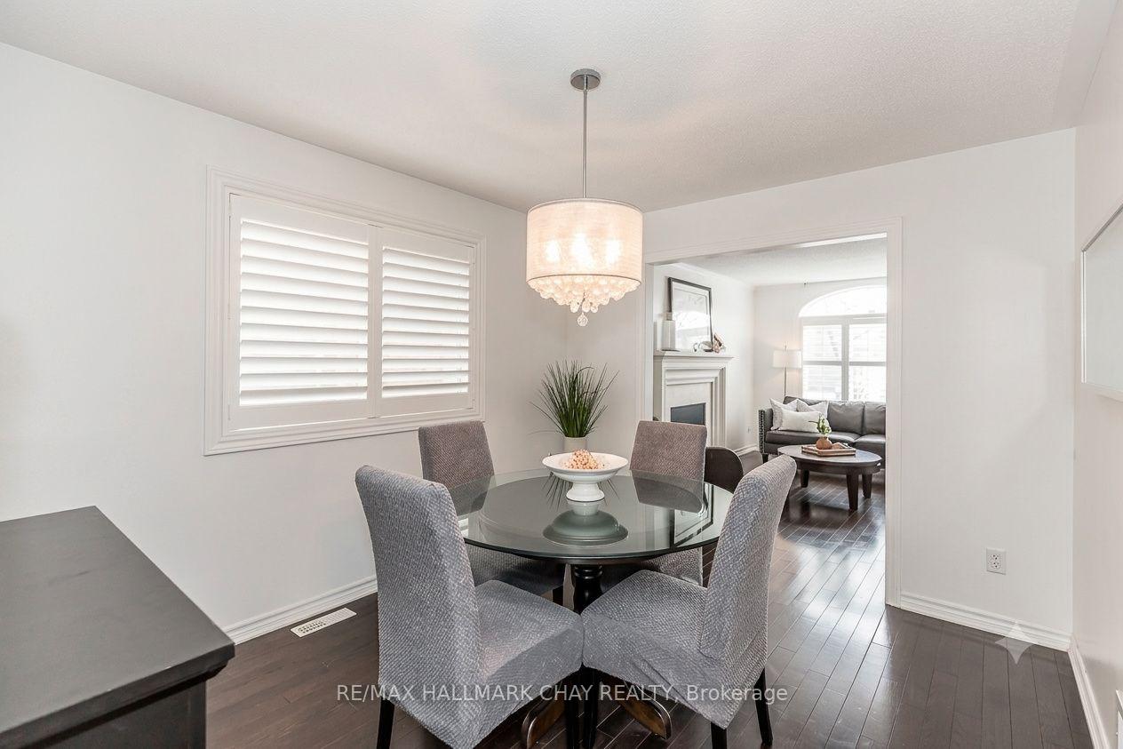 Photo 8 of 69 Kenwell Crescent, Barrie, Holly — HOMEH