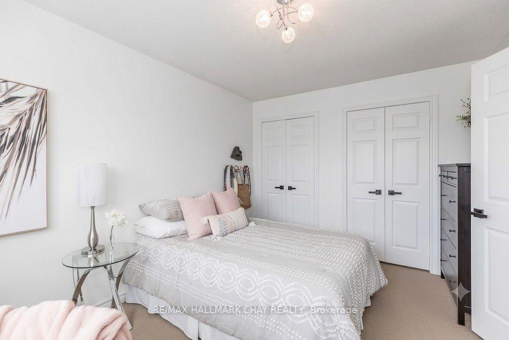 Photo 27 of 69 Kenwell Crescent, Barrie, Holly — HOMEH