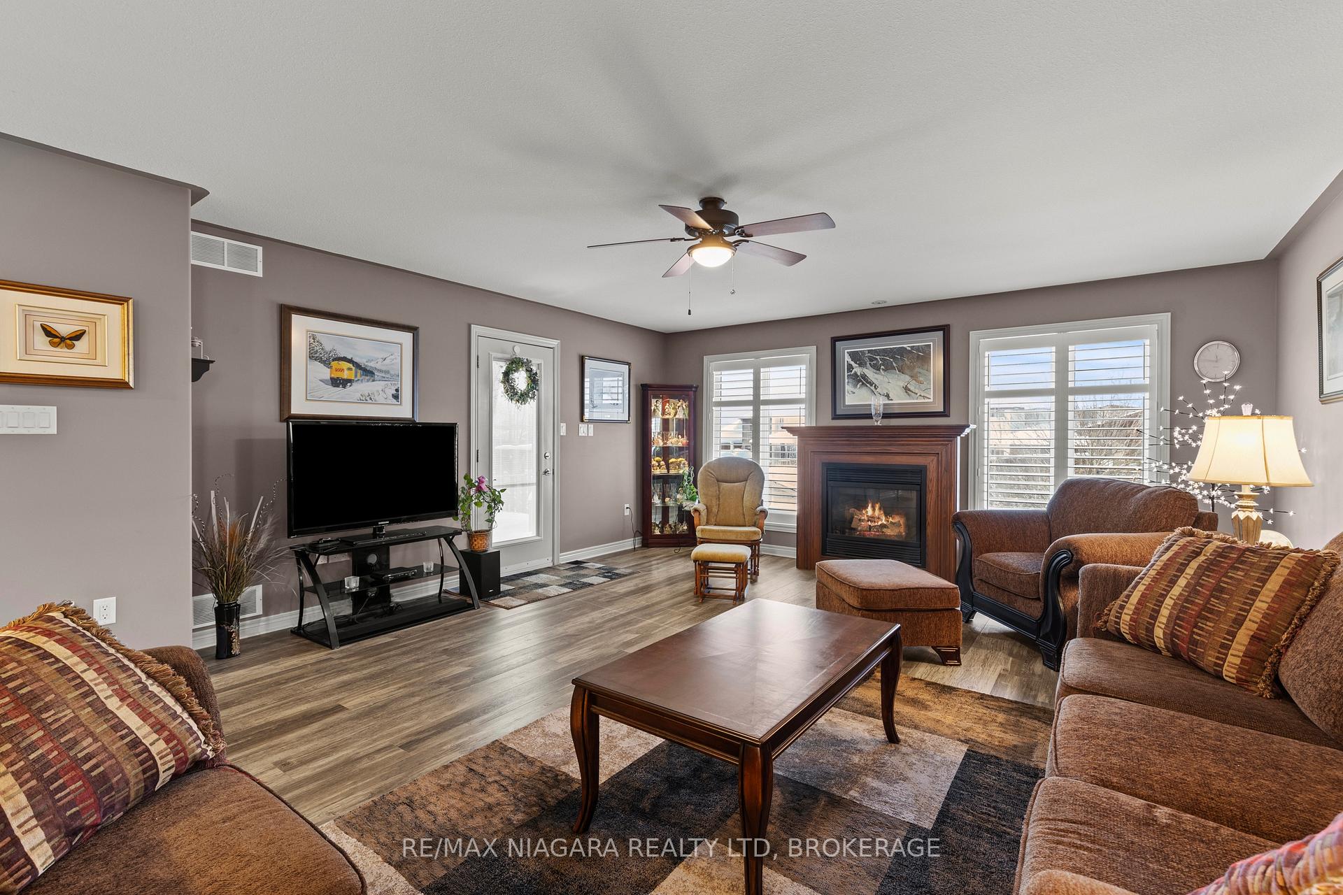 Photo 16 of 129 Wellbrook Avenue, Welland, Prince Charles — HOMEH