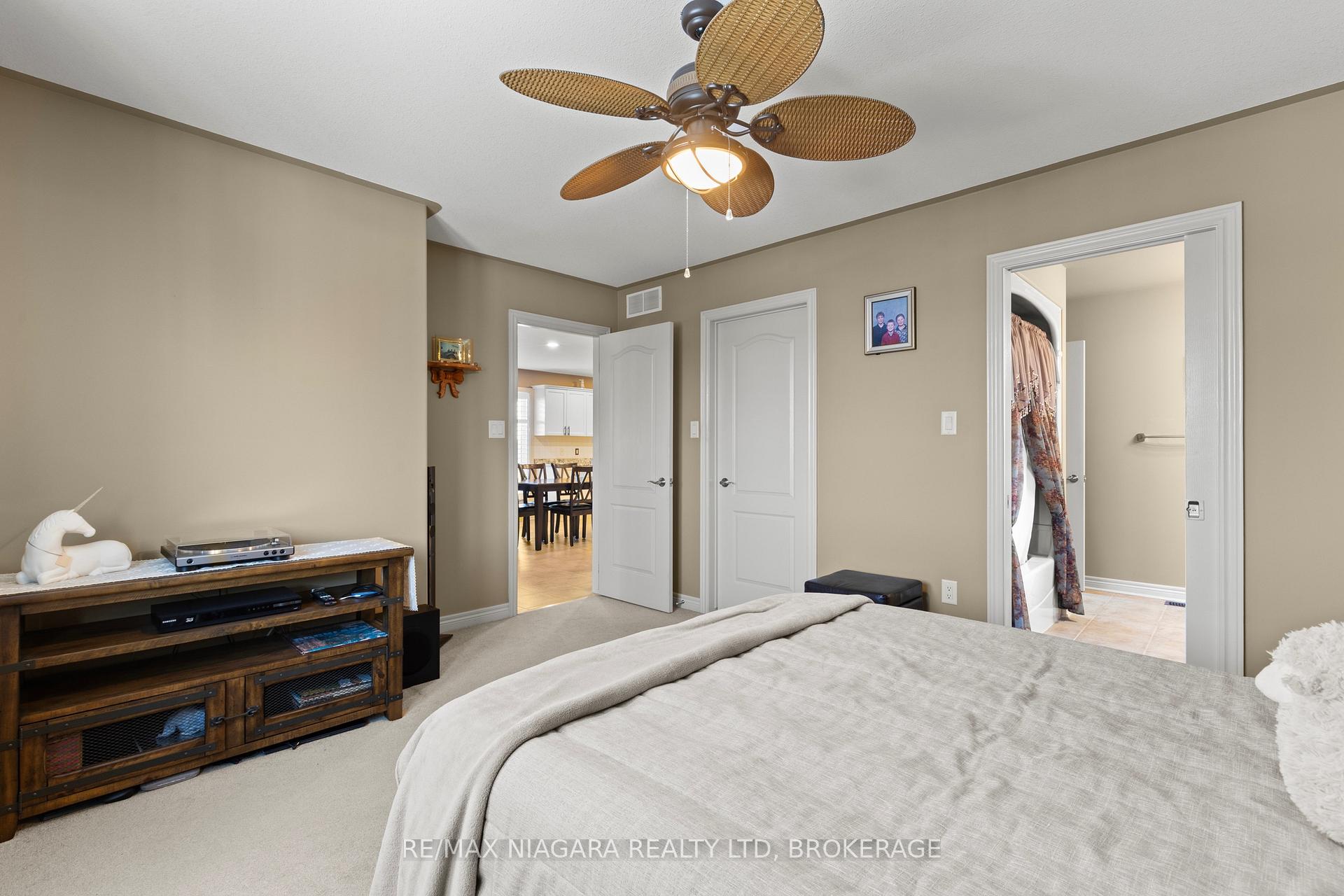 Photo 19 of 129 Wellbrook Avenue, Welland, Prince Charles — HOMEH