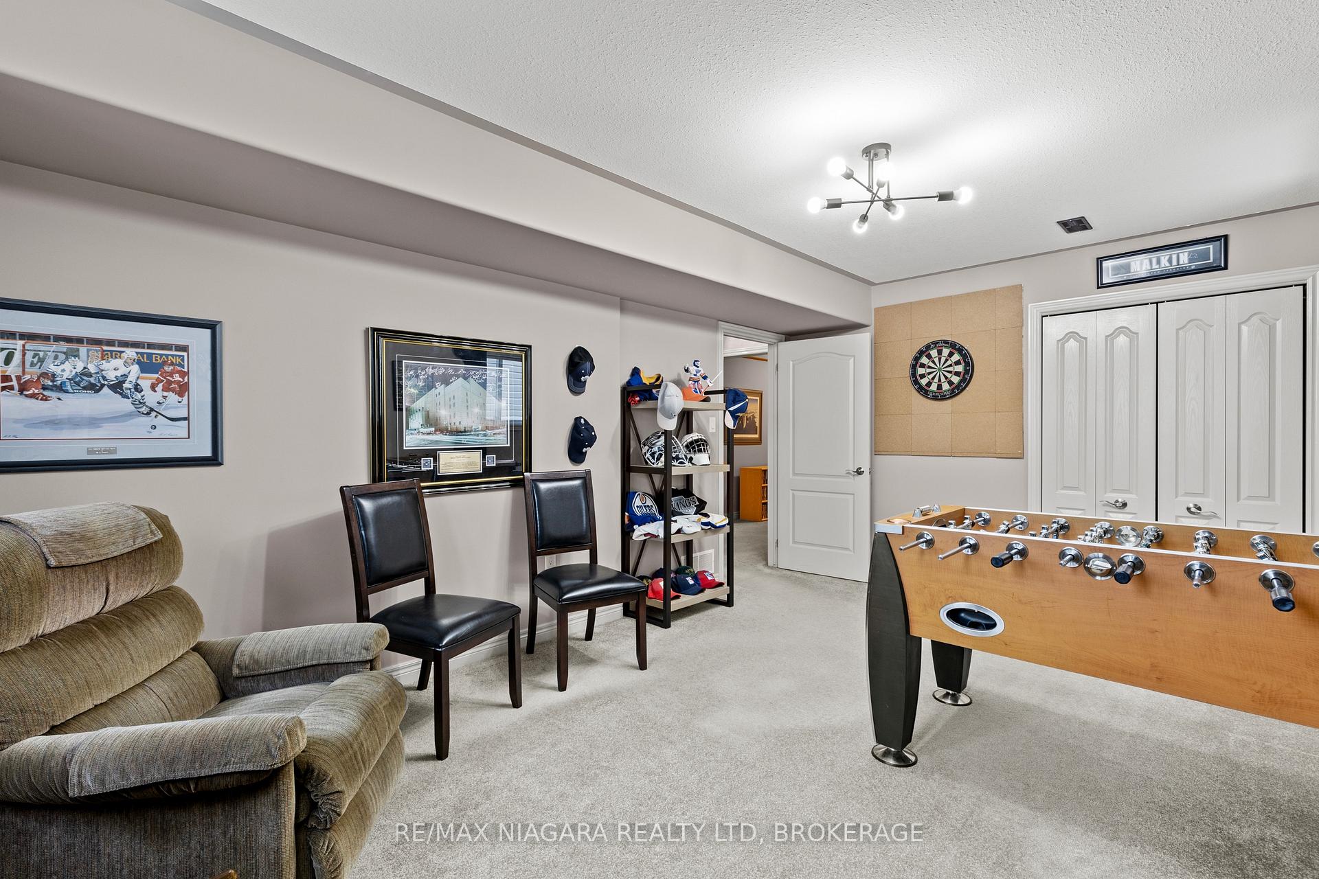 Photo 33 of 129 Wellbrook Avenue, Welland, Prince Charles — HOMEH