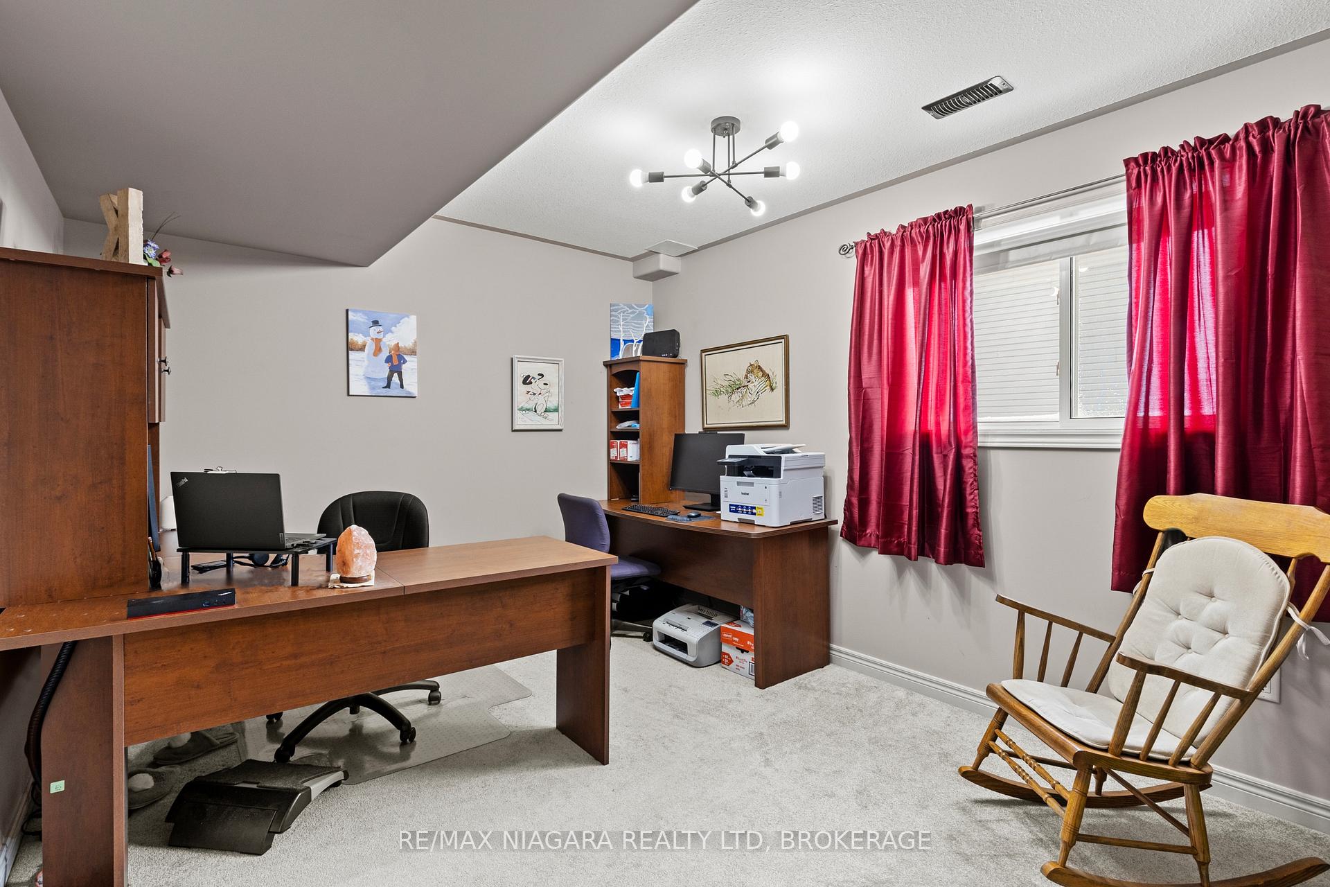 Photo 34 of 129 Wellbrook Avenue, Welland, Prince Charles — HOMEH