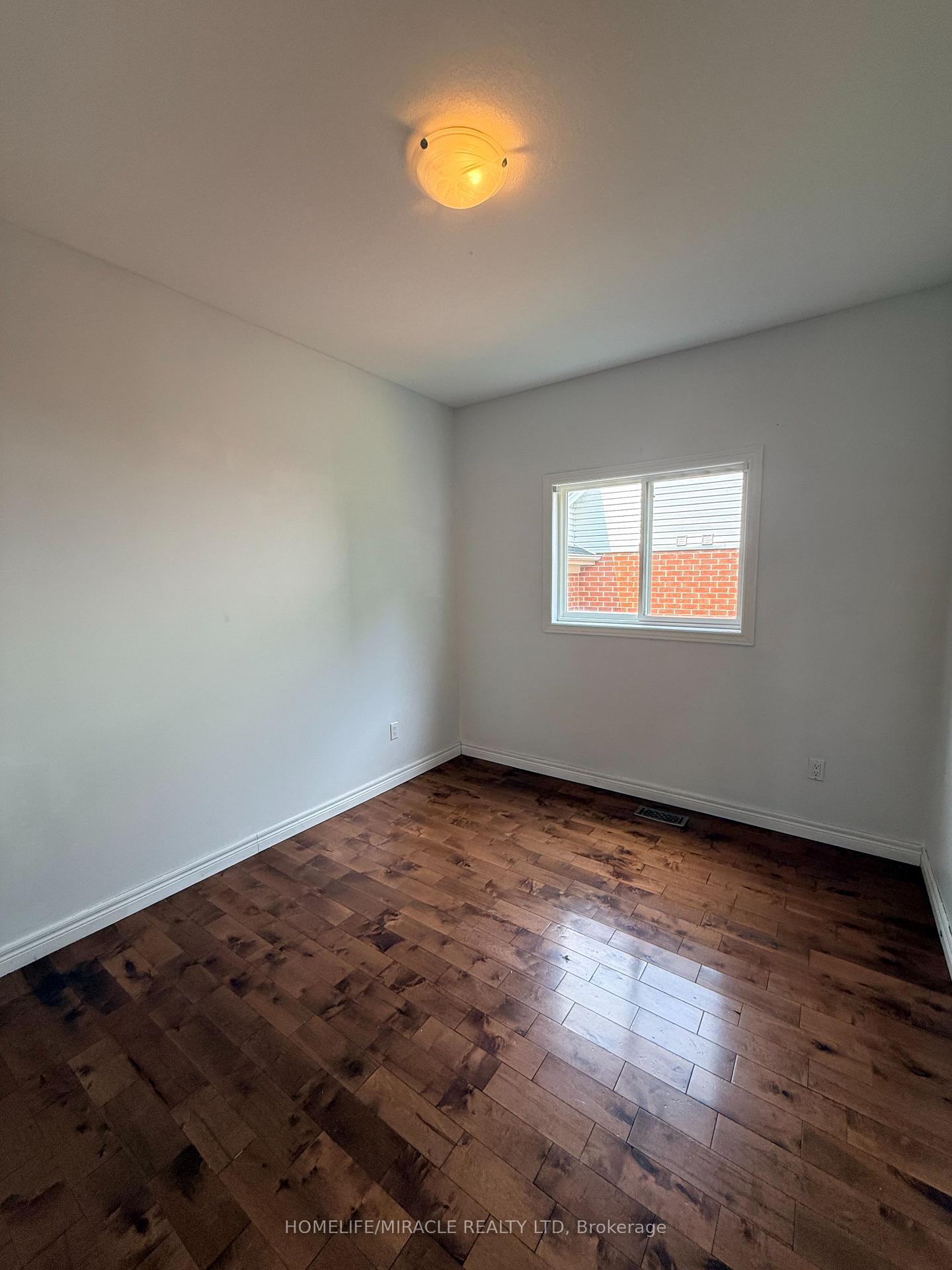Photo 17 of 14 Hearthbridge Street, Kitchener, Brigadoon — HOMEH