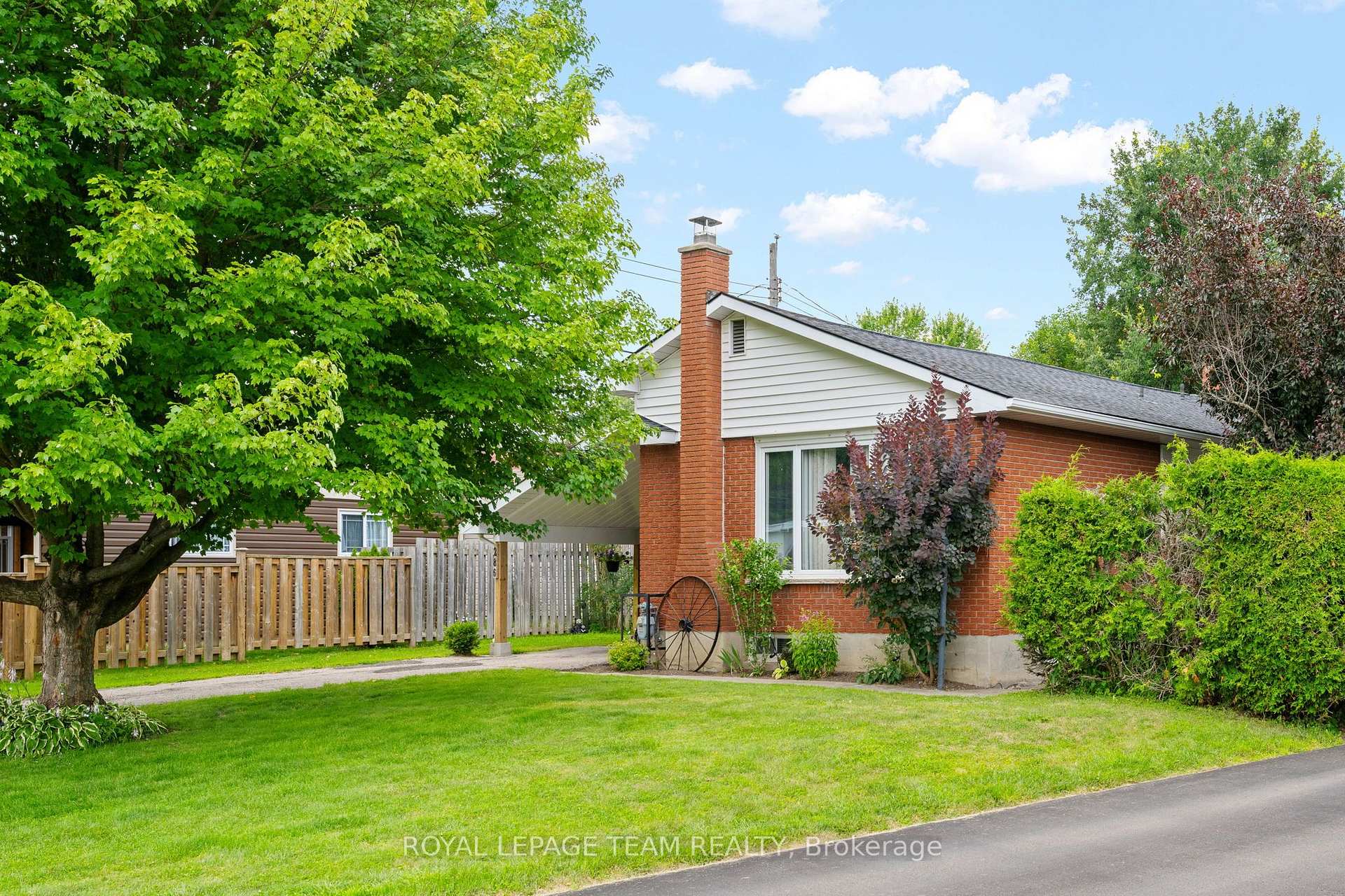Photo 2 of 286 James Street, Renfrew, Renfrew — HOMEH