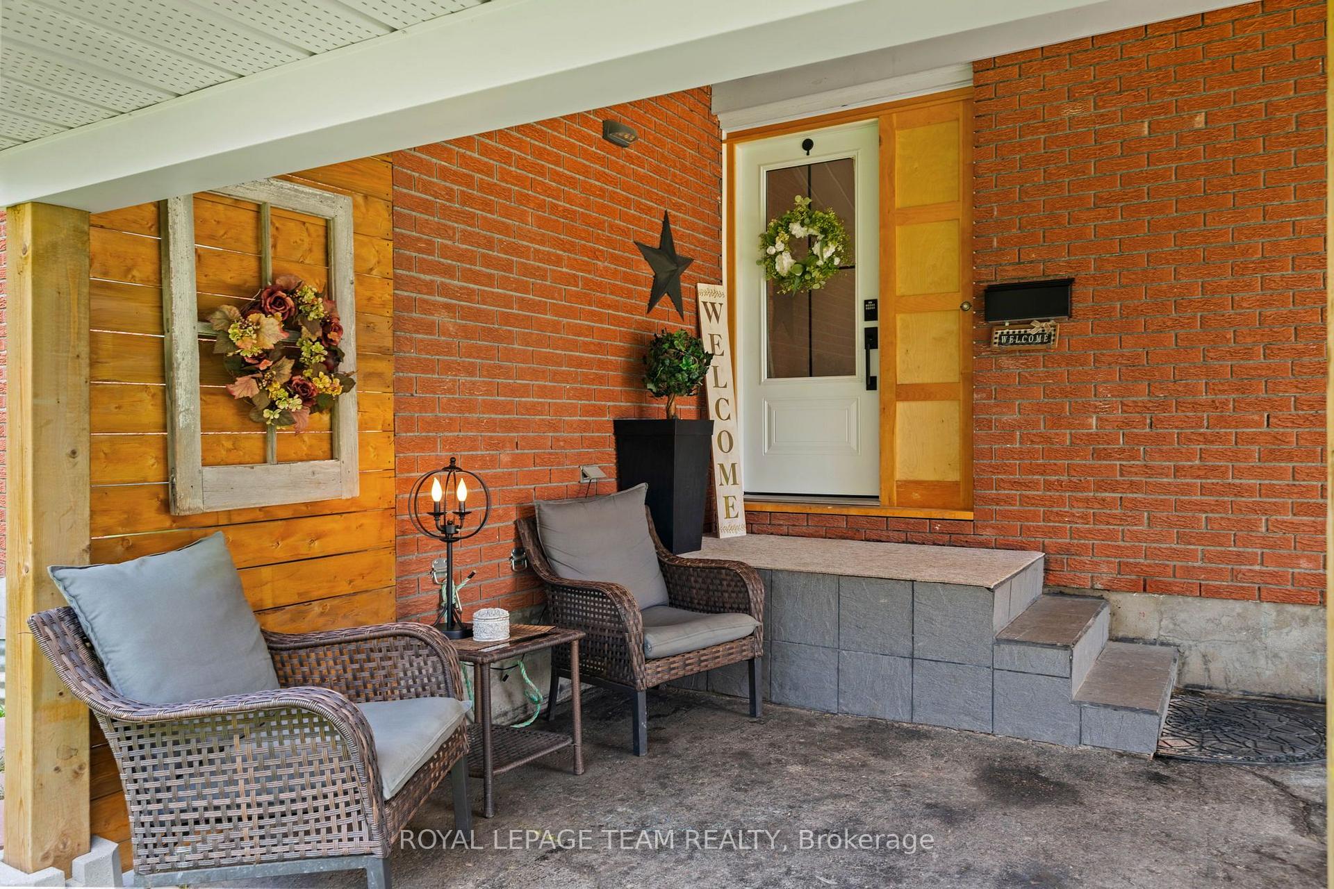 Photo 3 of 286 James Street, Renfrew, Renfrew — HOMEH