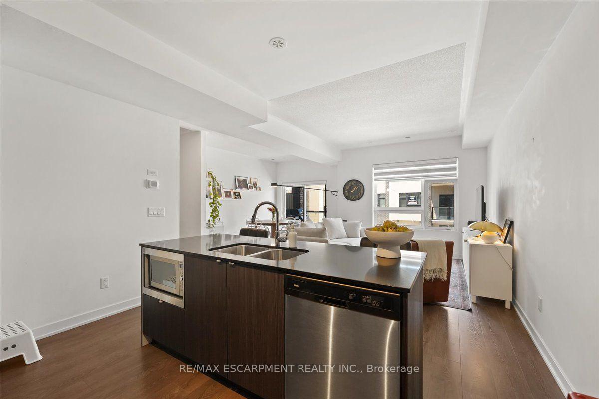 Photo 14 of Unit 37, 1121 Cooke Boulevard, Burlington, LaSalle — HOMEH