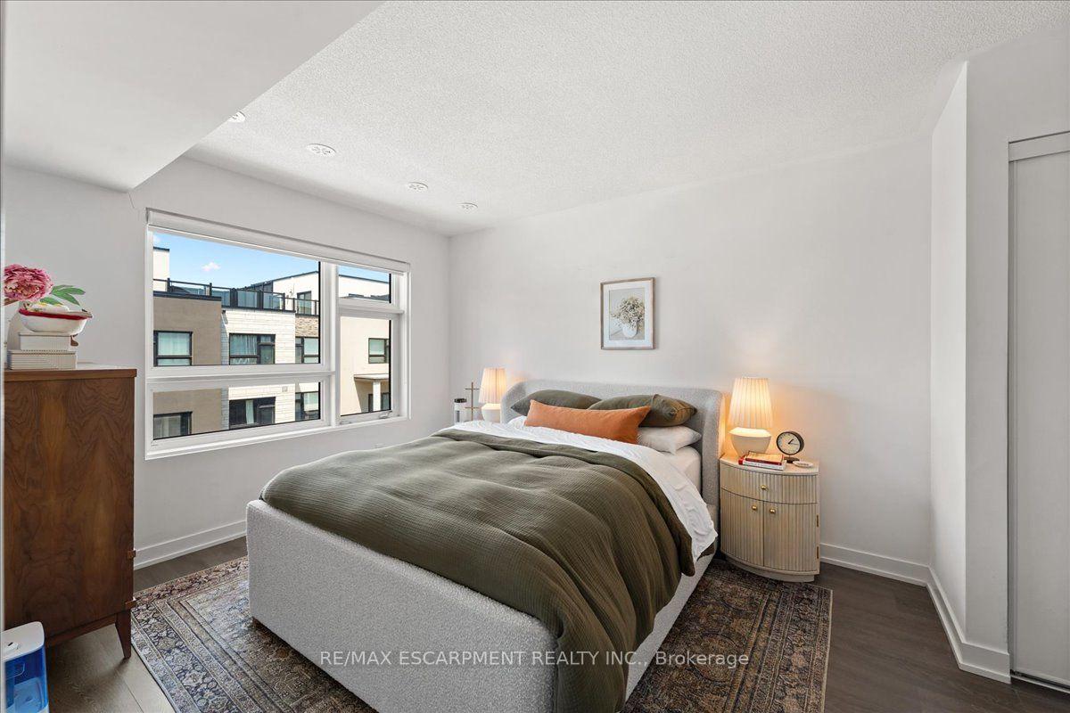 Photo 21 of Unit 37, 1121 Cooke Boulevard, Burlington, LaSalle — HOMEH