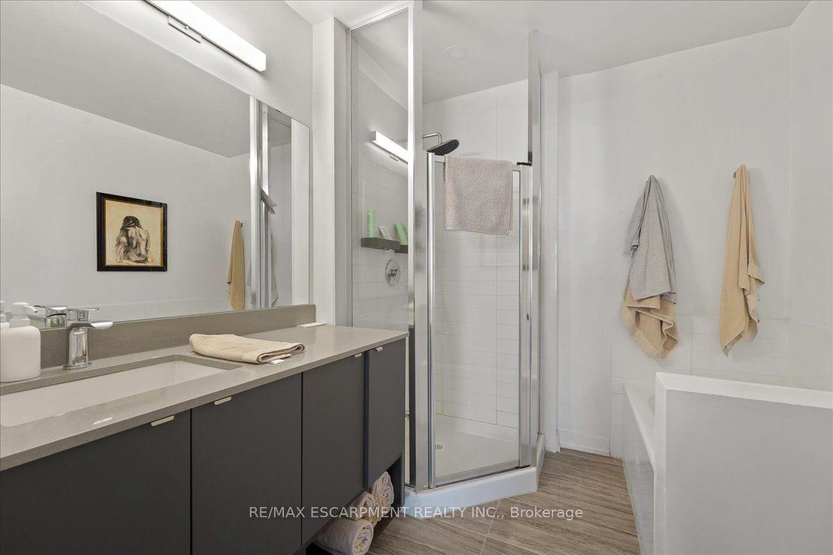 Photo 22 of Unit 37, 1121 Cooke Boulevard, Burlington, LaSalle — HOMEH