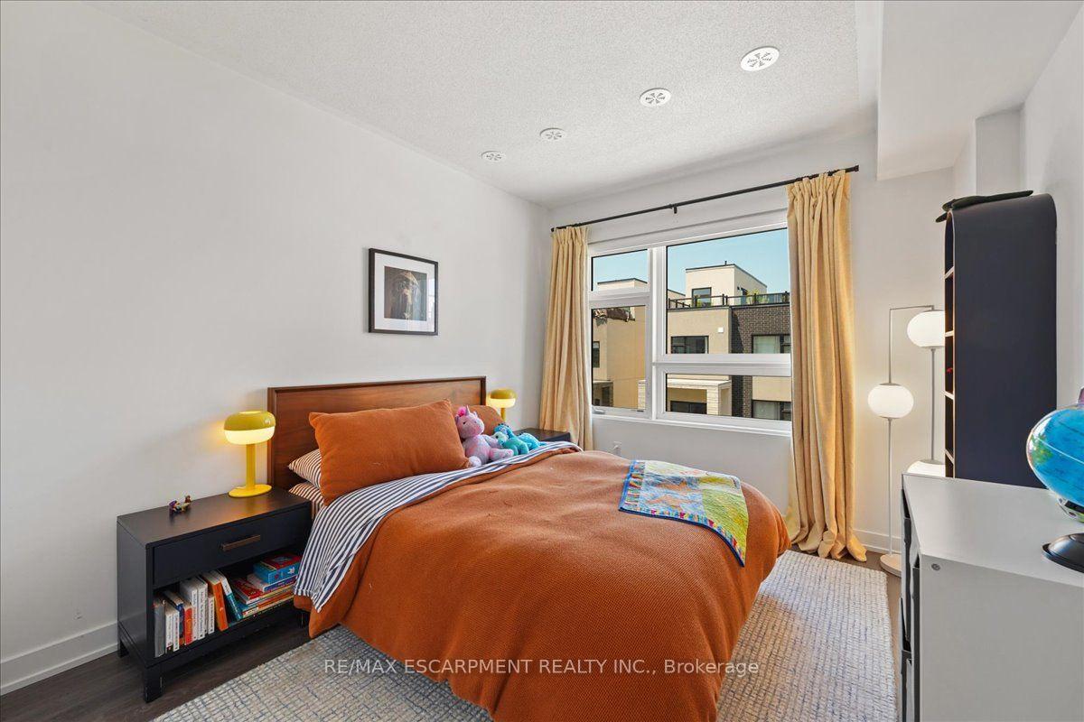 Photo 23 of Unit 37, 1121 Cooke Boulevard, Burlington, LaSalle — HOMEH