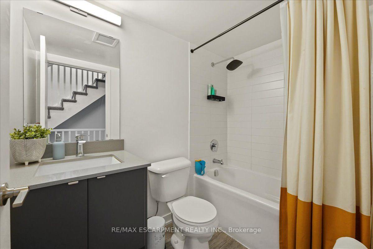 Photo 24 of Unit 37, 1121 Cooke Boulevard, Burlington, LaSalle — HOMEH
