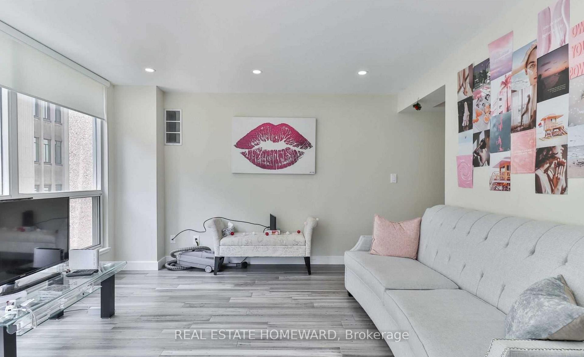 Photo 8 of Unit 406, 7 Carlton Street, Toronto, Church-Yonge Corridor — HOMEH