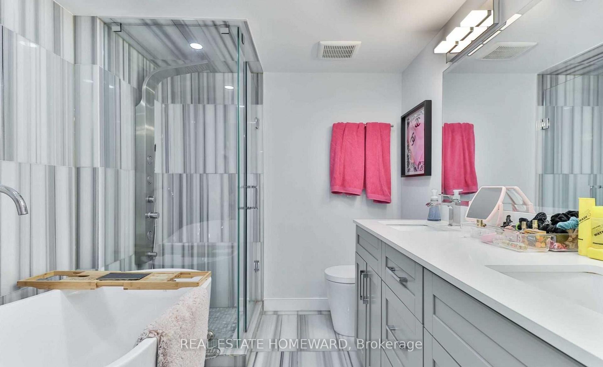 Photo 23 of Unit 406, 7 Carlton Street, Toronto, Church-Yonge Corridor — HOMEH