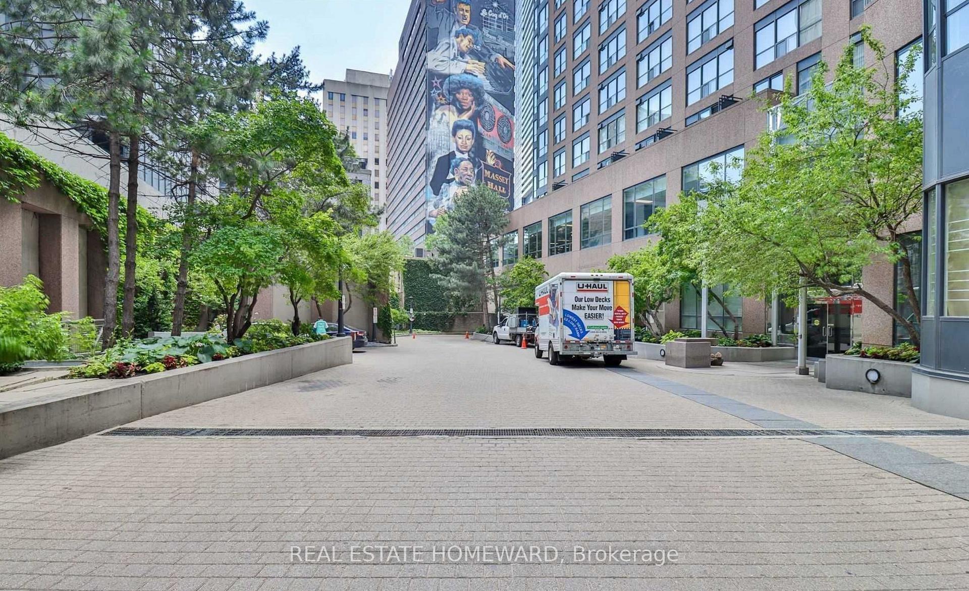 Photo 28 of Unit 406, 7 Carlton Street, Toronto, Church-Yonge Corridor — HOMEH