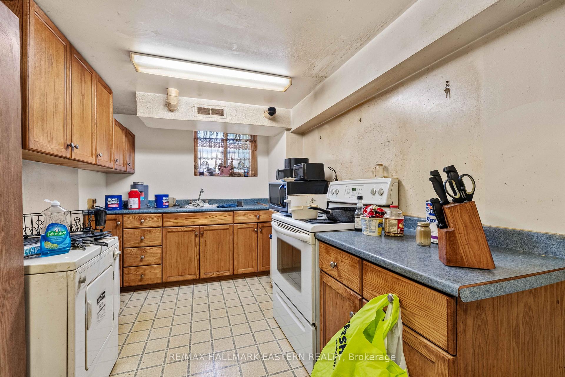 Photo 31 of 220 Dublin Street, Peterborough, Town Ward 3 — HOMEH