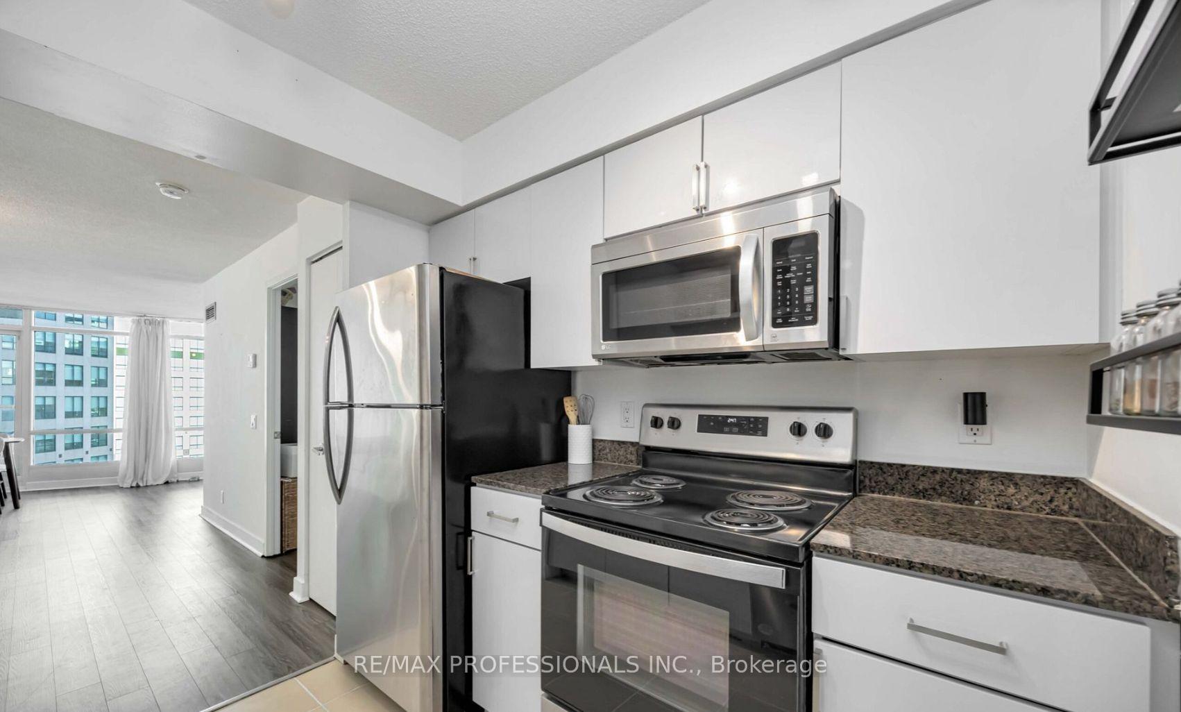 Photo 9 of Unit 802, 361 Front Street W, Toronto, Waterfront Communities — HOMEH