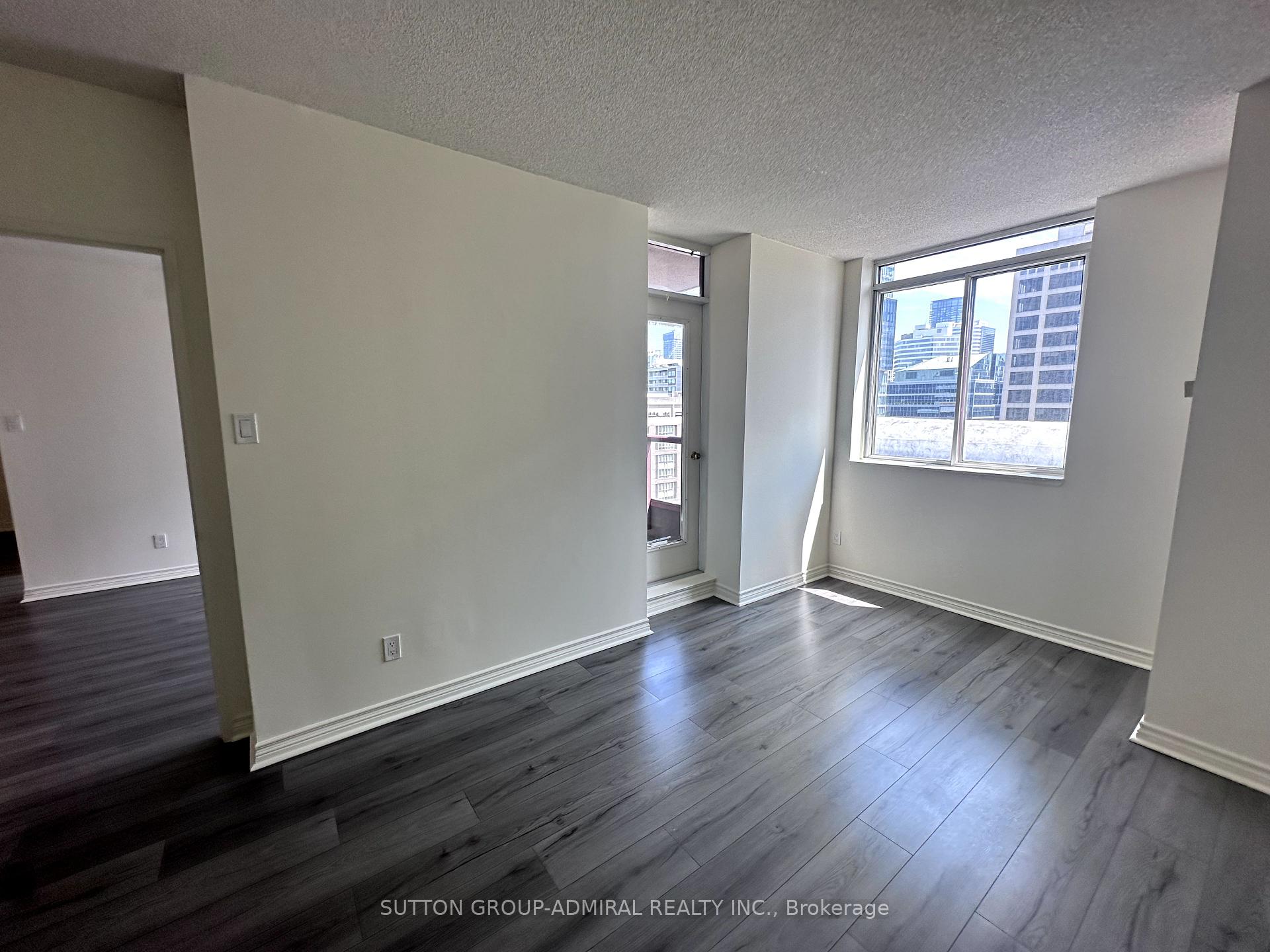 Photo 16 of Unit 2103, 736 Bay Street, Toronto, Bay Street Corridor — HOMEH