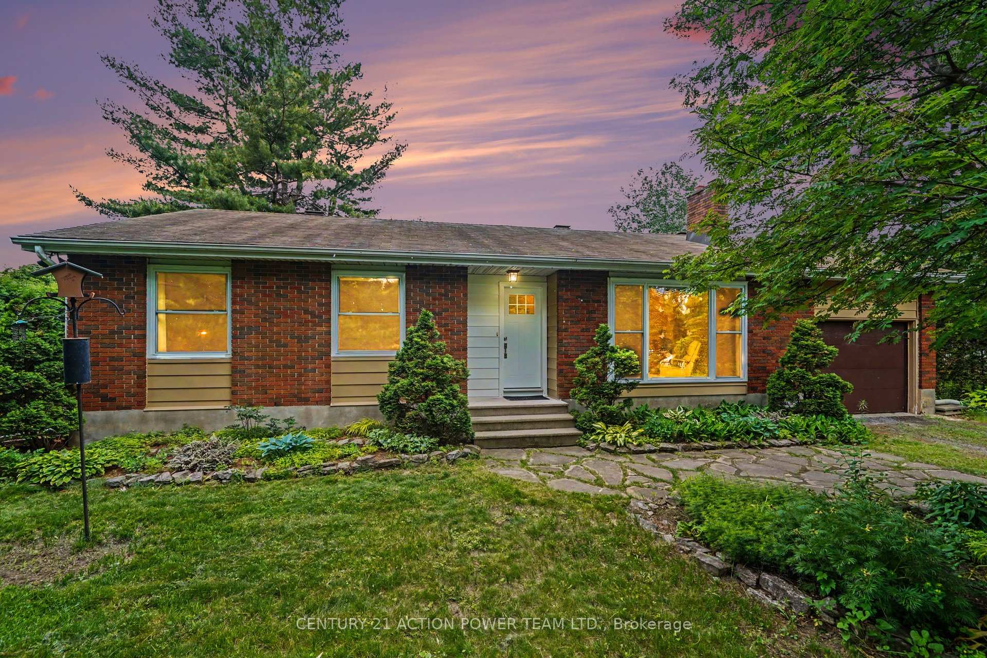 Photo of 931 Kevin Crescent