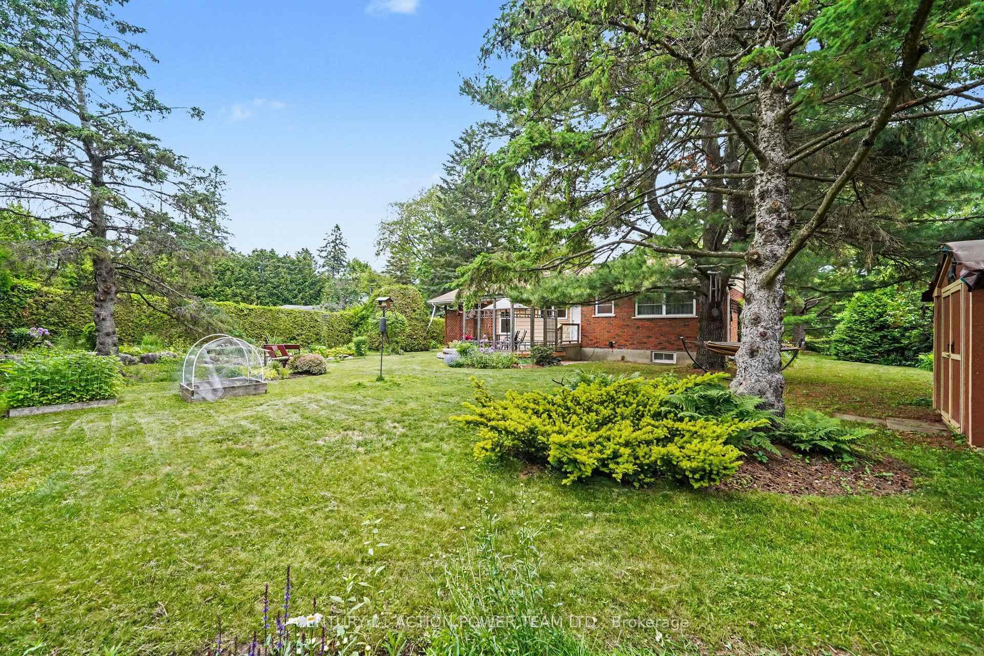 Photo 4 of 931 Kevin Crescent, Ottawa, Cumberland Village — HOMEH