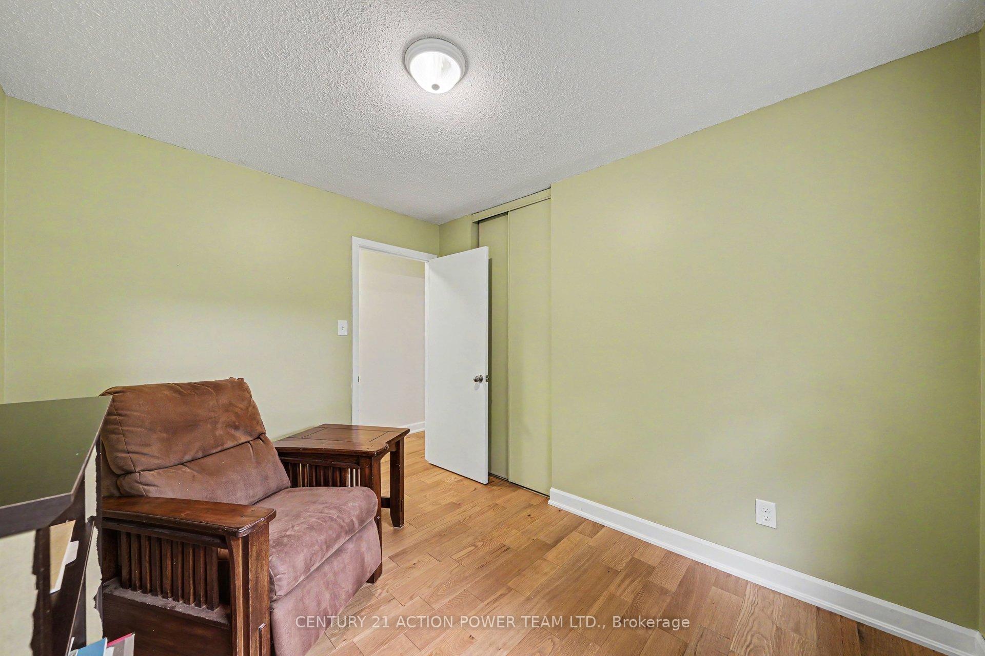 Photo 17 of 931 Kevin Crescent, Ottawa, Cumberland Village — HOMEH