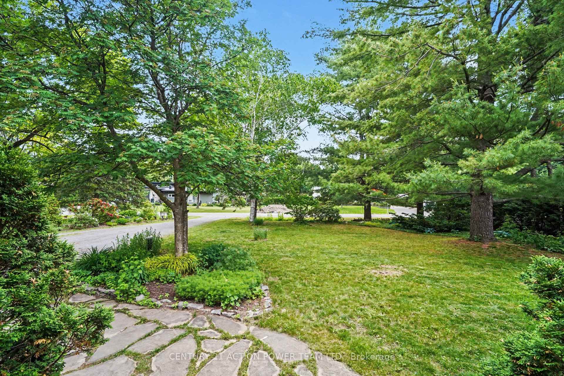 Photo 43 of 931 Kevin Crescent, Ottawa, Cumberland Village — HOMEH