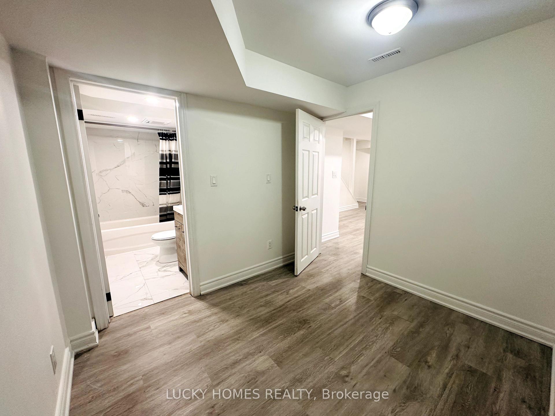 Photo 15 of 39 Laidlaw Drive, Barrie, West Bayfield — HOMEH