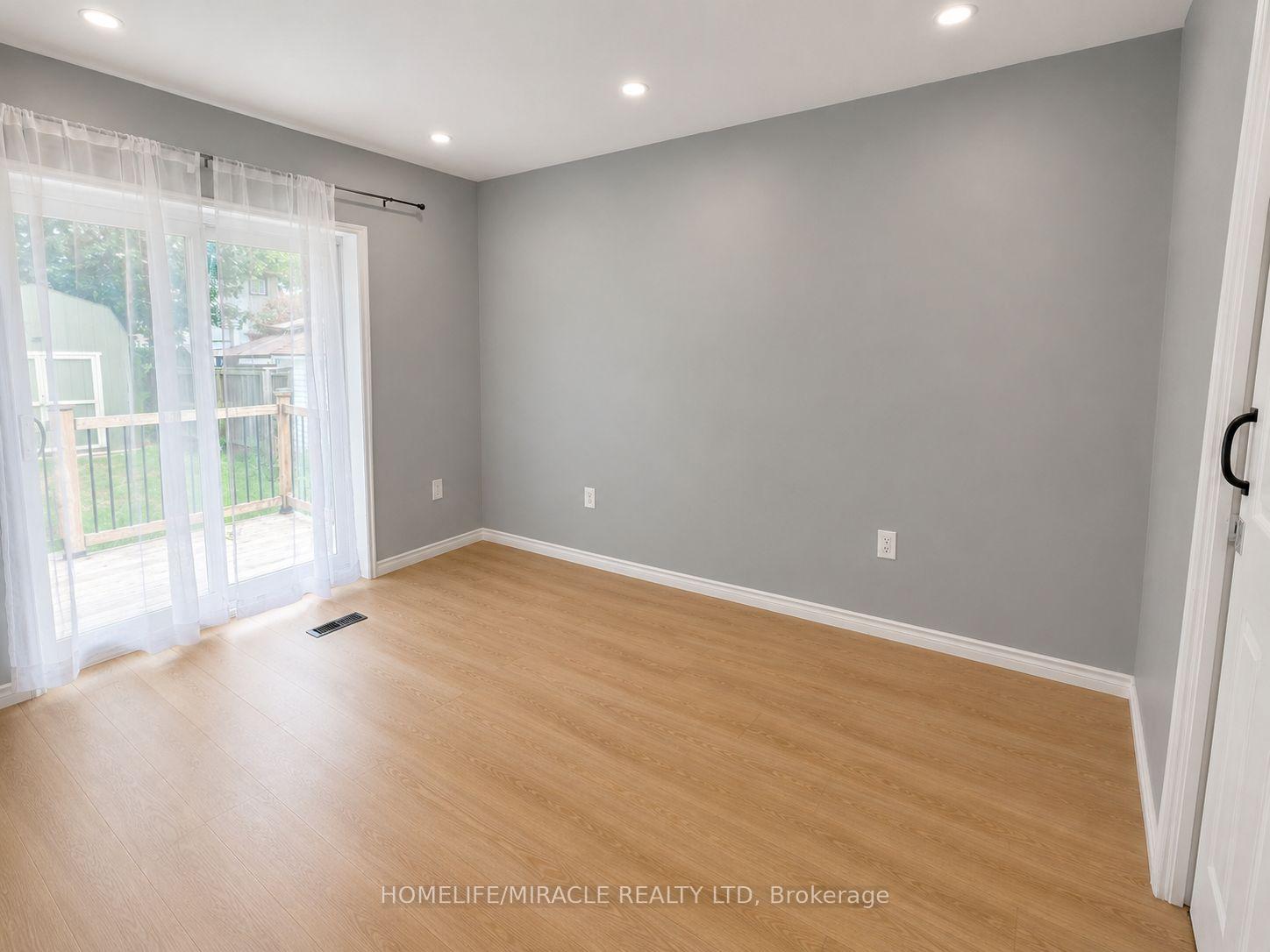 Photo 8 of Unit Main, 6523 Barker Street, Niagara Falls, Dorchester — HOMEH