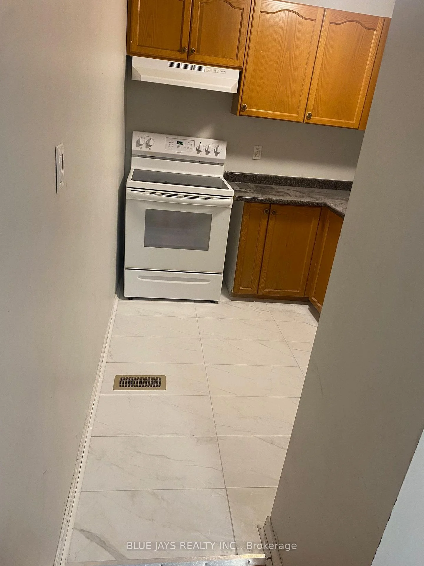 Photo of Unit APT 2, 60 Main Street E