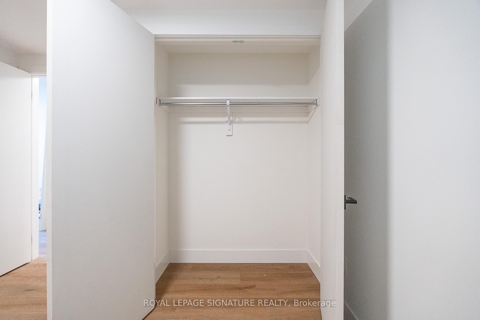 Photo 6 of Unit 2, 7 Earnscliffe Road, Toronto, Oakwood Village — HOMEH