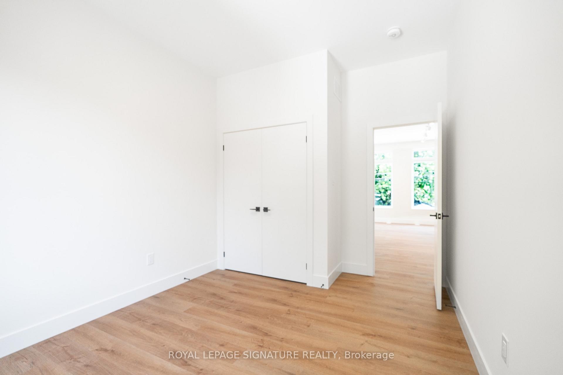 Photo 4 of Unit 7, 7 Earnscliffe Road, Toronto, Oakwood Village — HOMEH