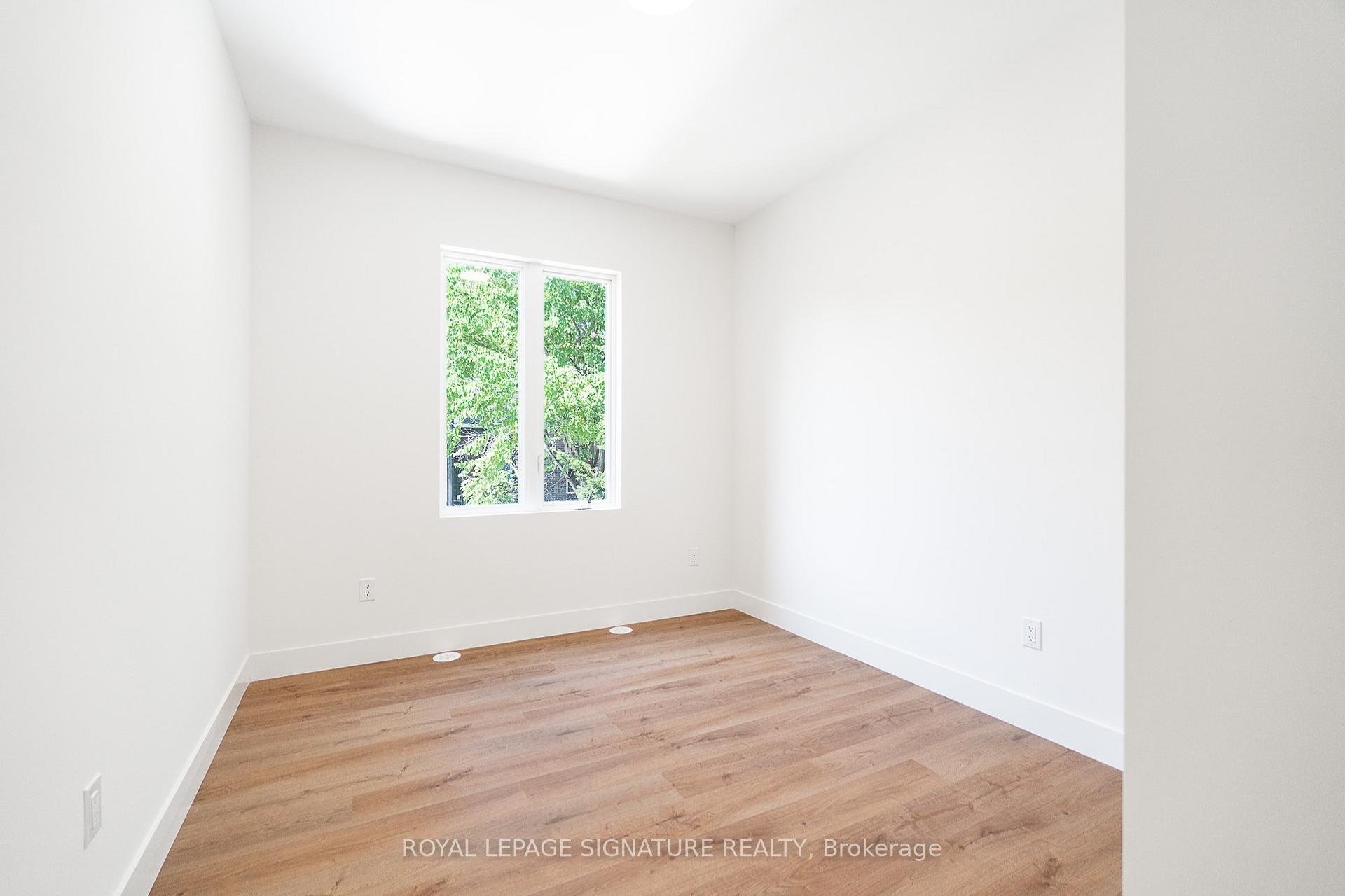 Photo 5 of Unit 7, 7 Earnscliffe Road, Toronto, Oakwood Village — HOMEH
