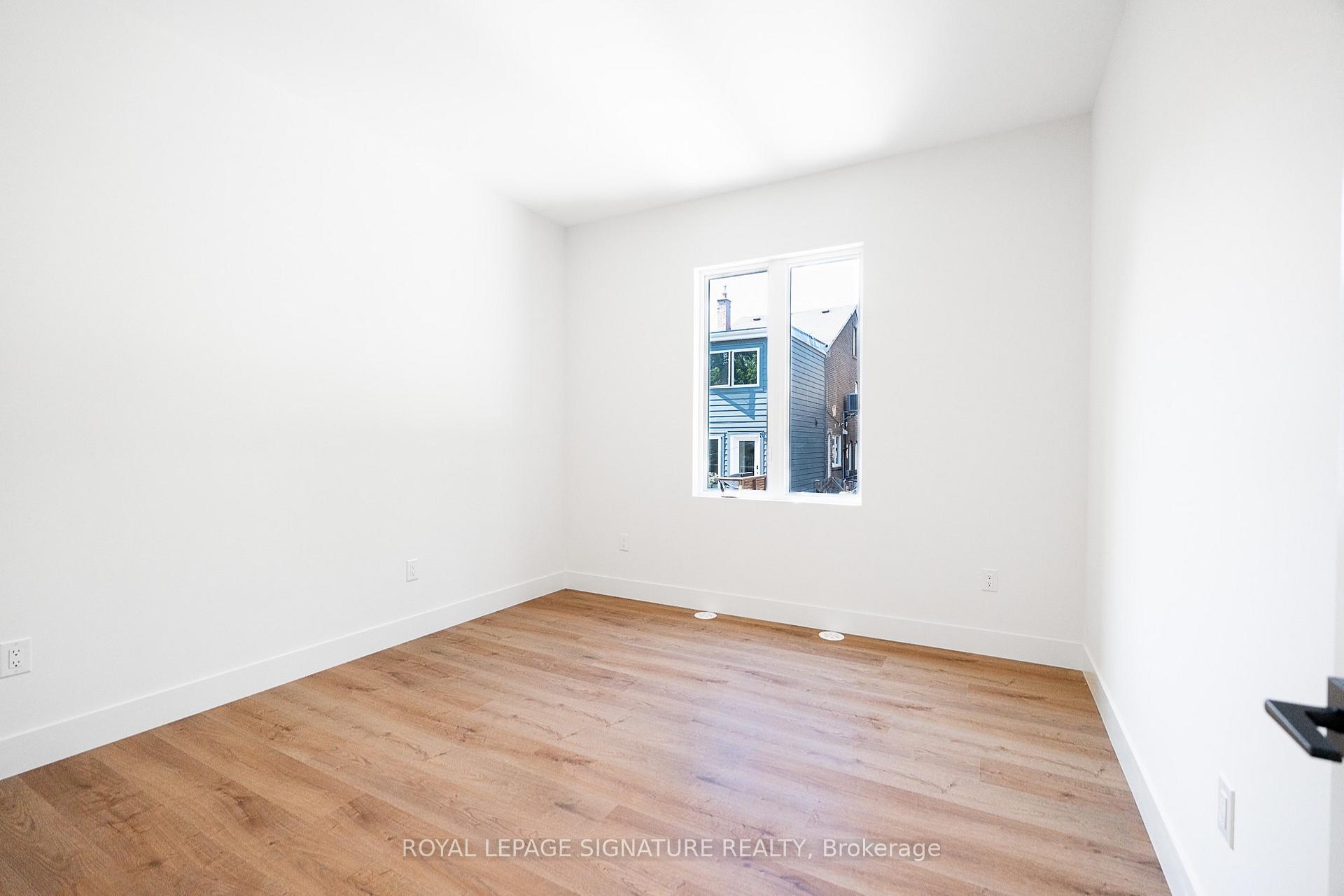 Photo 7 of Unit 7, 7 Earnscliffe Road, Toronto, Oakwood Village — HOMEH