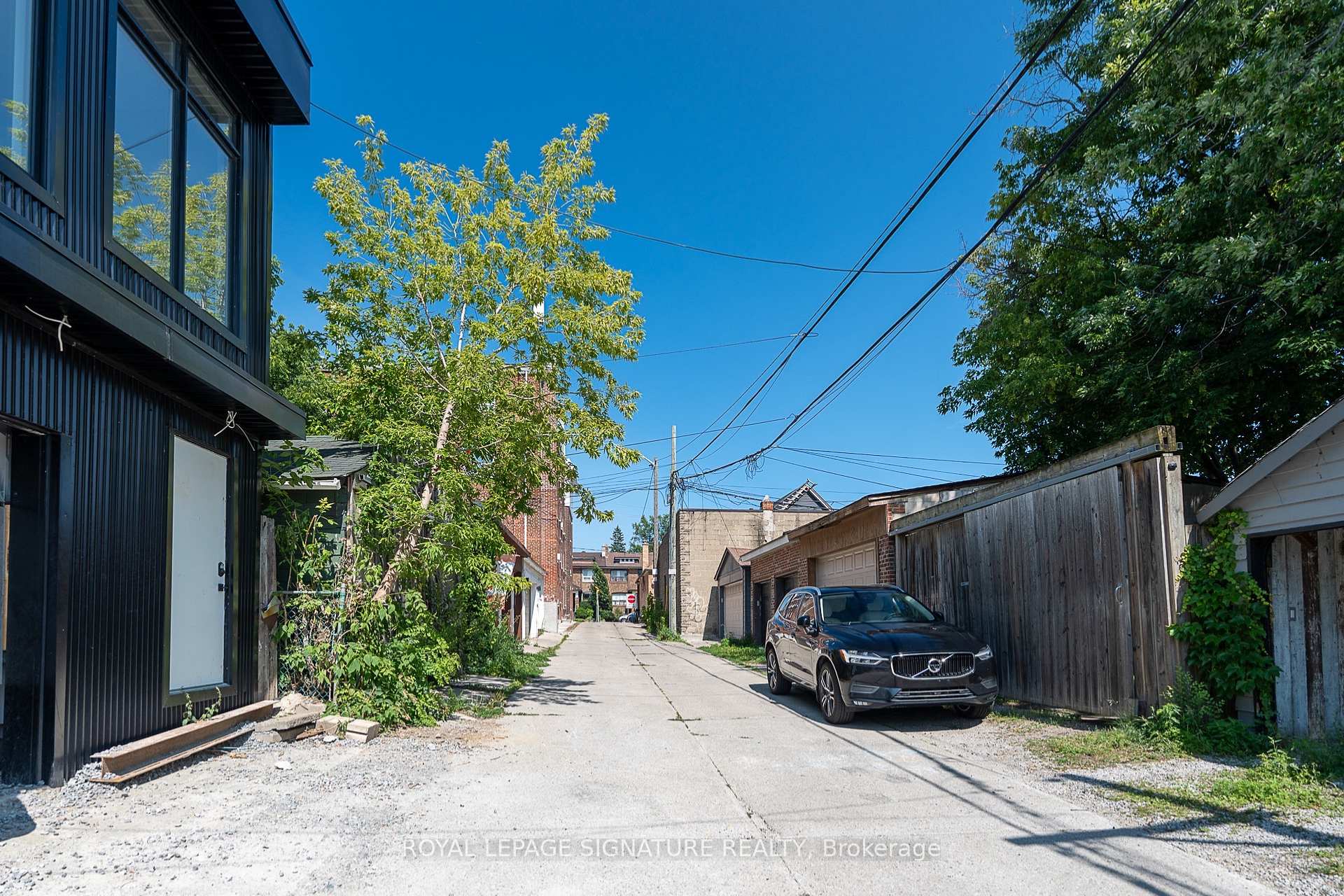 Photo 15 of Unit 7, 7 Earnscliffe Road, Toronto, Oakwood Village — HOMEH