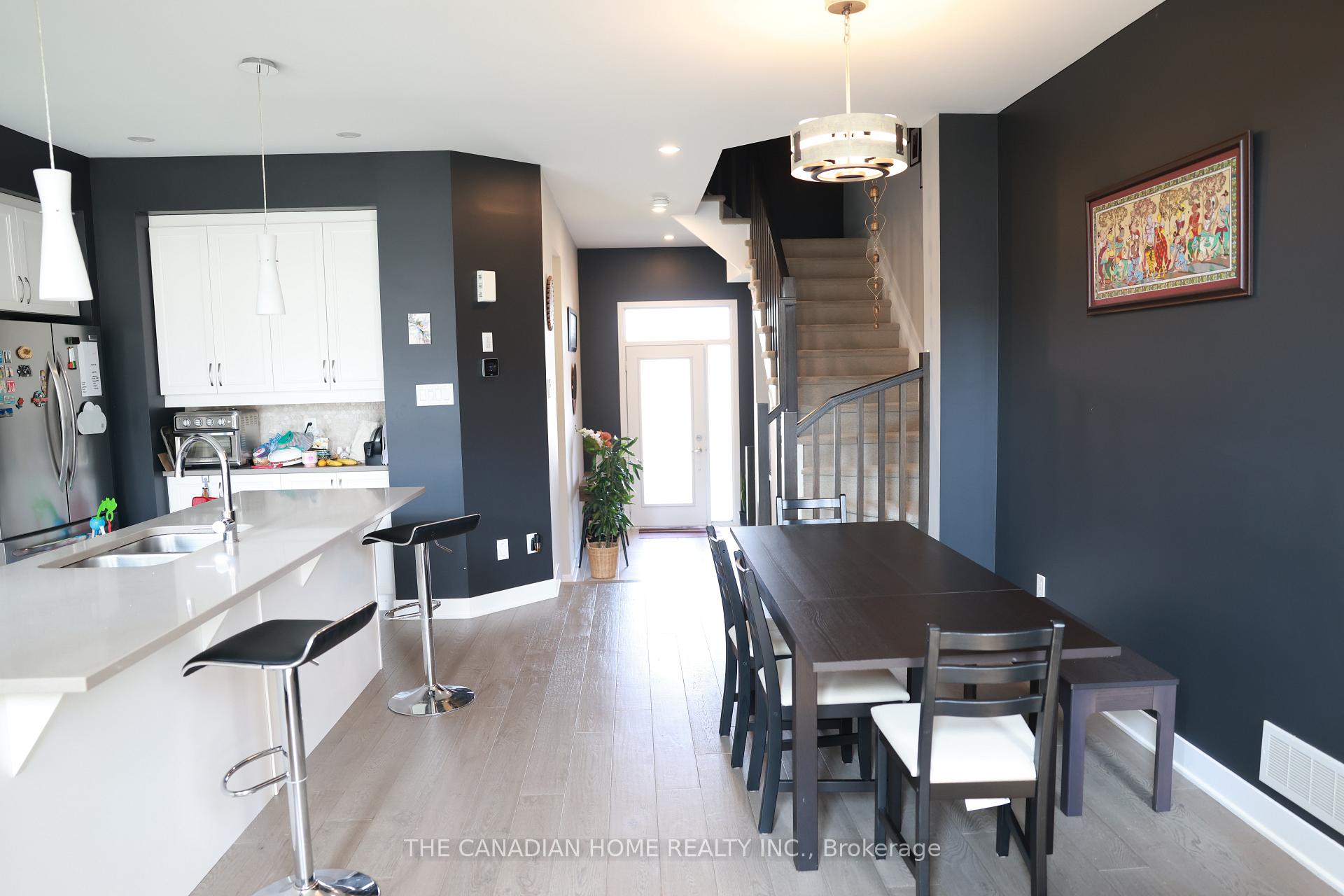 Photo 2 of 458 Trident Mews, Ottawa, Leitrim — HOMEH