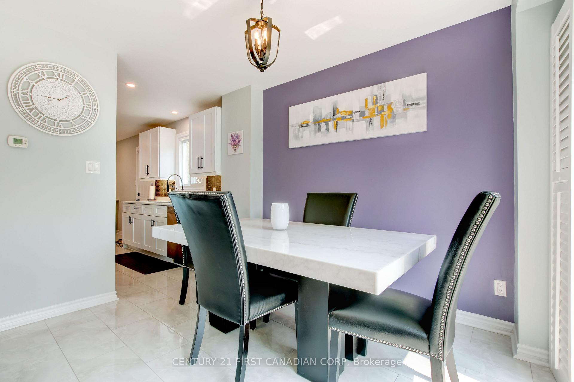 Photo 10 of 79 Newbridge Crescent, Brampton, Westgate — HOMEH